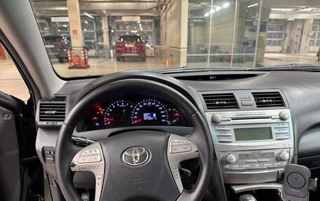 Toyota Camry, 2011 год, 1 250 000 рублей, 16 фотография
