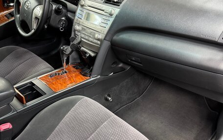 Toyota Camry, 2011 год, 1 250 000 рублей, 22 фотография