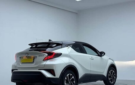 Toyota C-HR I рестайлинг, 2021 год, 1 690 277 рублей, 6 фотография