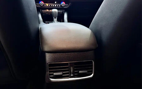 Mazda 6, 2021 год, 1 910 000 рублей, 24 фотография