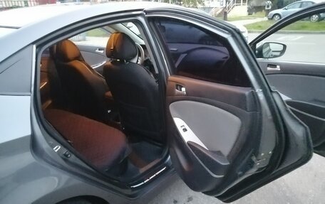 Hyundai Solaris II рестайлинг, 2012 год, 735 000 рублей, 11 фотография