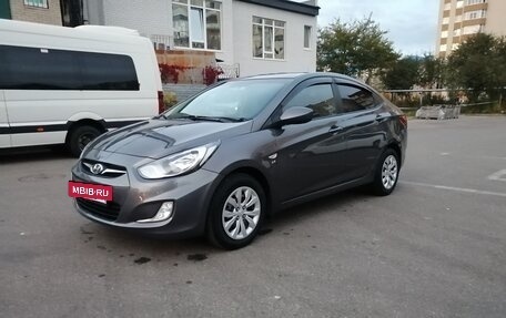 Hyundai Solaris II рестайлинг, 2012 год, 735 000 рублей, 8 фотография