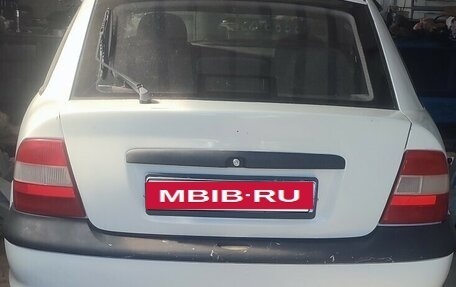 Opel Vectra B рестайлинг, 1997 год, 160 000 рублей, 3 фотография