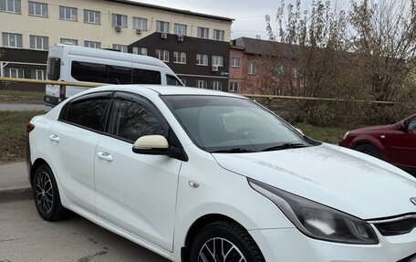 KIA Rio IV, 2017 год, 900 000 рублей, 4 фотография