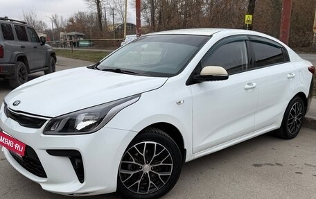 KIA Rio IV, 2017 год, 900 000 рублей, 3 фотография
