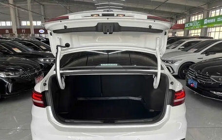 Volkswagen Lavida, 2022 год, 1 265 000 рублей, 12 фотография