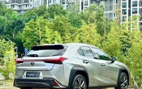 Lexus UX I, 2021 год, 2 400 300 рублей, 4 фотография