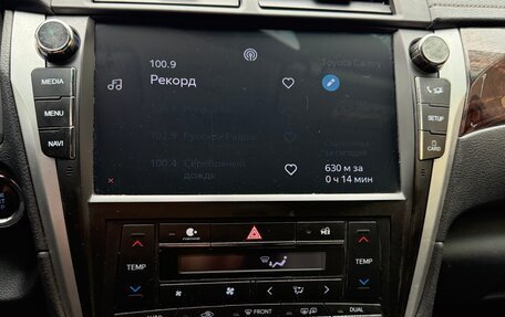 Toyota Camry, 2018 год, 2 550 000 рублей, 23 фотография