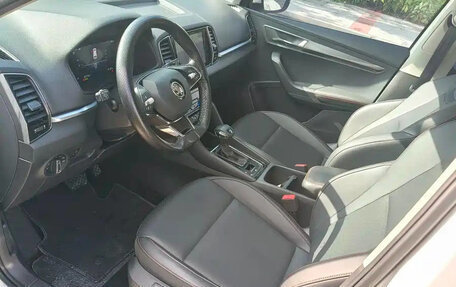 Skoda Karoq I, 2022 год, 1 610 000 рублей, 7 фотография