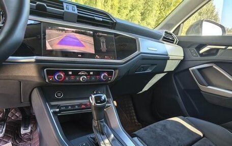 Audi Q3, 2021 год, 2 400 000 рублей, 19 фотография