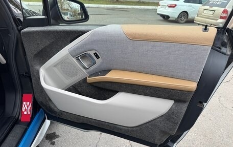 BMW i3 I01 рестайлинг, 2015 год, 1 450 000 рублей, 24 фотография