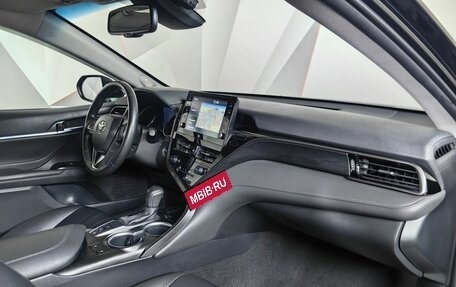 Toyota Camry, 2021 год, 2 898 000 рублей, 10 фотография