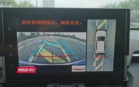 Toyota RAV4, 2022 год, 2 100 000 рублей, 12 фотография