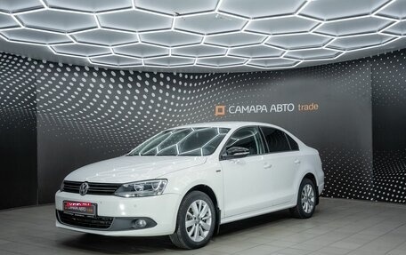 Volkswagen Jetta VI, 2013 год, 880 000 рублей, 1 фотография