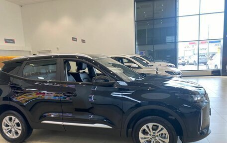 Chery Tiggo 4 I рестайлинг, 2025 год, 1 999 000 рублей, 5 фотография