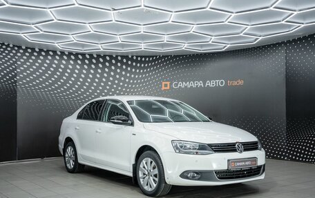Volkswagen Jetta VI, 2013 год, 880 000 рублей, 3 фотография
