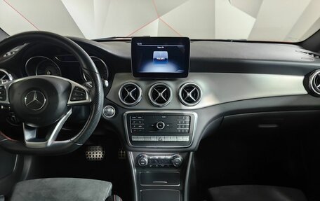 Mercedes-Benz GLA, 2018 год, 2 597 000 рублей, 15 фотография