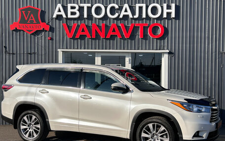Toyota Highlander III, 2014 год, 2 950 000 рублей, 3 фотография