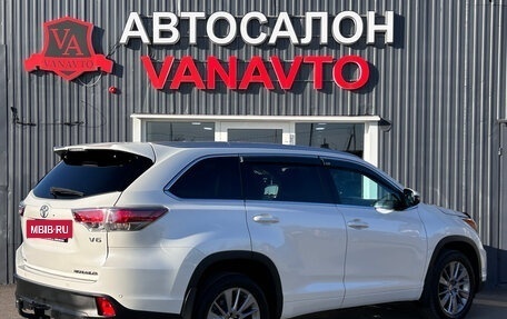 Toyota Highlander III, 2014 год, 2 950 000 рублей, 8 фотография