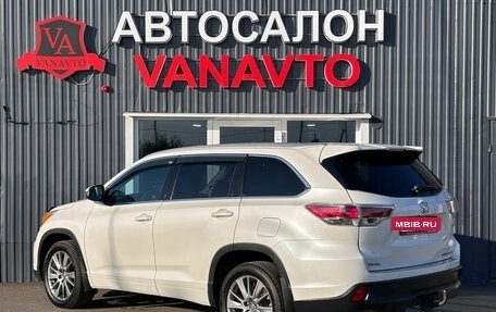 Toyota Highlander III, 2014 год, 2 950 000 рублей, 6 фотография