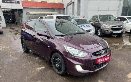 Hyundai Solaris II рестайлинг, 2011 год, 670 000 рублей, 3 фотография