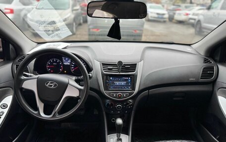 Hyundai Solaris II рестайлинг, 2011 год, 670 000 рублей, 8 фотография