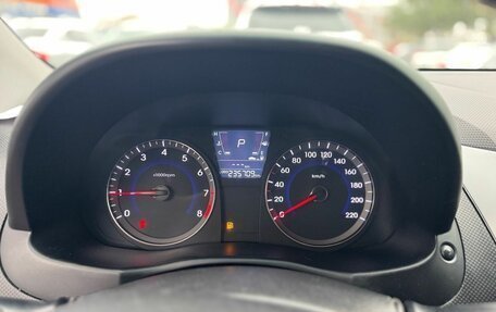 Hyundai Solaris II рестайлинг, 2011 год, 670 000 рублей, 11 фотография