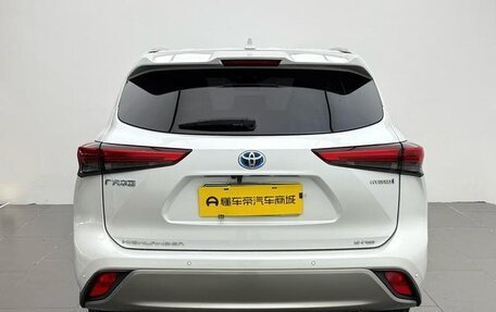 Toyota Highlander, 2022 год, 3 150 000 рублей, 6 фотография