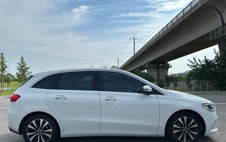 Mercedes-Benz B-Класс, 2021 год, 1 750 000 рублей, 7 фотография