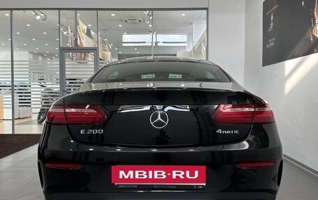 Mercedes-Benz E-Класс, 2017 год, 3 605 000 рублей, 15 фотография