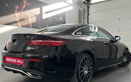 Mercedes-Benz E-Класс, 2017 год, 3 605 000 рублей, 3 фотография