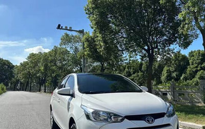 Toyota Yaris, 2022 год, 1 020 000 рублей, 1 фотография