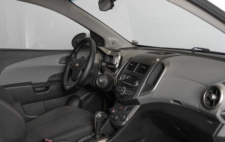 Chevrolet Aveo III, 2015 год, 949 800 рублей, 4 фотография