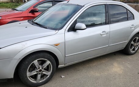 Ford Mondeo III, 2001 год, 400 000 рублей, 2 фотография