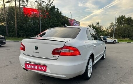 Skoda Superb III рестайлинг, 2011 год, 965 000 рублей, 5 фотография