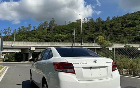 Toyota Yaris, 2022 год, 1 020 000 рублей, 8 фотография