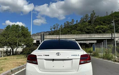 Toyota Yaris, 2022 год, 1 020 000 рублей, 9 фотография