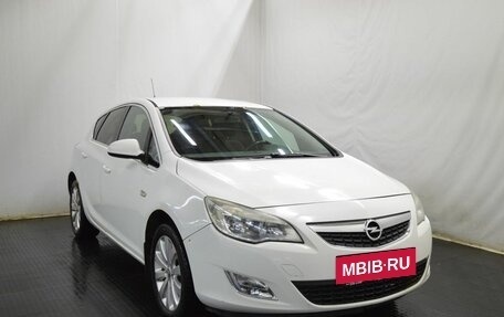 Opel Astra J, 2011 год, 638 000 рублей, 3 фотография