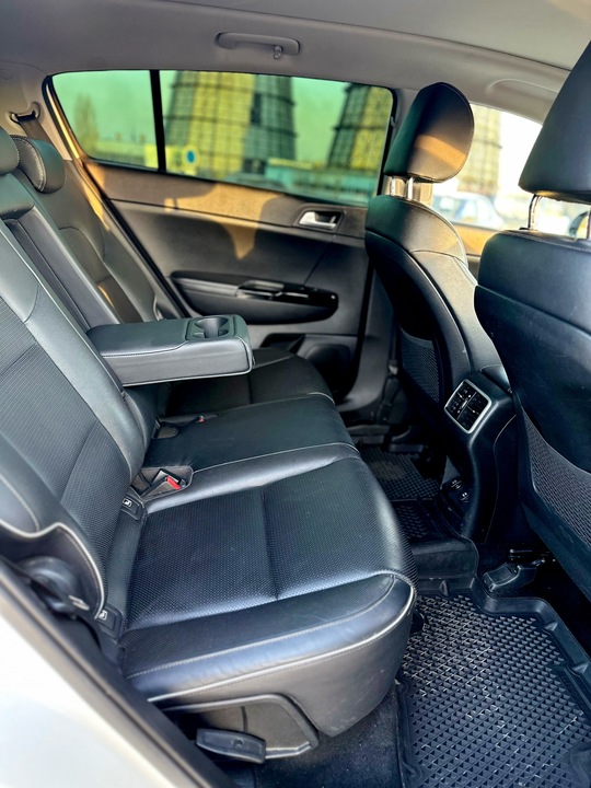 KIA Sportage IV рестайлинг, 2019 год, 2 600 000 рублей, 34 фотография