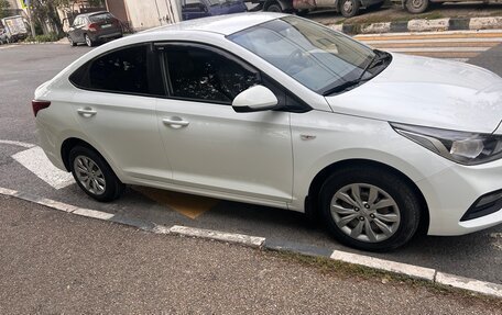 Hyundai Solaris II рестайлинг, 2019 год, 1 250 000 рублей, 3 фотография