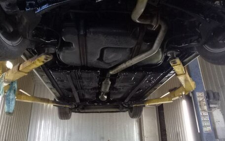 Toyota Avensis III рестайлинг, 2005 год, 870 000 рублей, 10 фотография