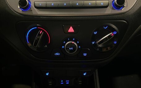 Hyundai Solaris II рестайлинг, 2018 год, 965 000 рублей, 15 фотография