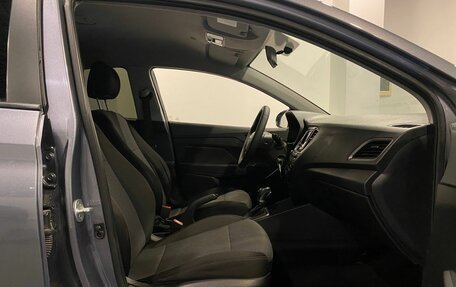 Hyundai Solaris II рестайлинг, 2018 год, 965 000 рублей, 29 фотография