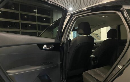 KIA Cerato IV, 2021 год, 2 528 000 рублей, 23 фотография