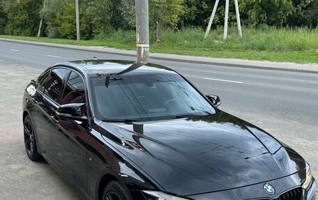 BMW 3 серия, 2017 год, 2 390 000 рублей, 1 фотография