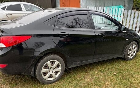 Hyundai Solaris II рестайлинг, 2012 год, 590 000 рублей, 4 фотография