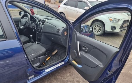 Renault Logan II, 2015 год, 545 000 рублей, 3 фотография