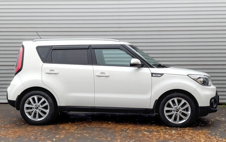 KIA Soul II рестайлинг, 2017 год, 1 350 000 рублей, 4 фотография