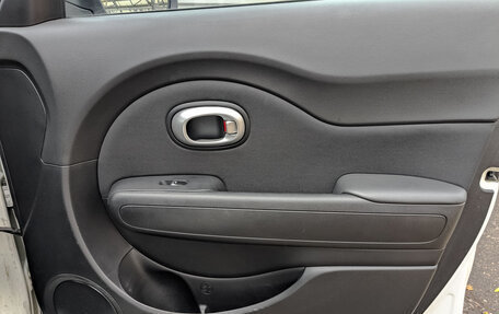 KIA Soul II рестайлинг, 2017 год, 1 350 000 рублей, 25 фотография