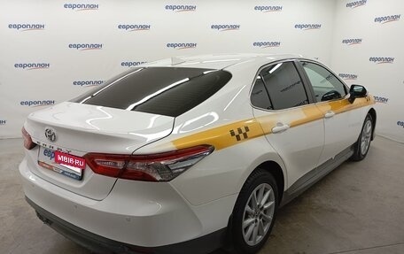 Toyota Camry, 2021 год, 2 090 000 рублей, 4 фотография